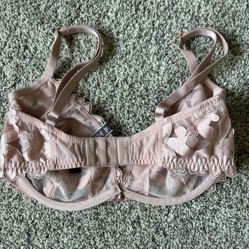 Victorias Secret Bra 32DDD LUXE Unlined Floral Embroidered Demi Bra Demure Pink - Picture 2 of 4